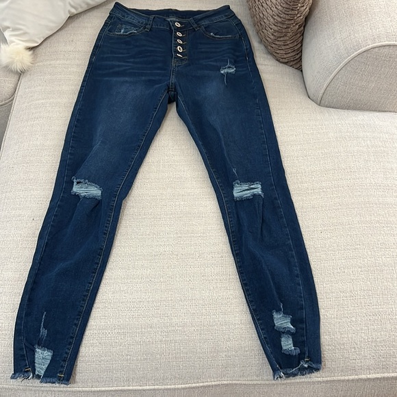 High Waisted Dark Wash Distressed Jeans in Size M. - Picture 3 of 6